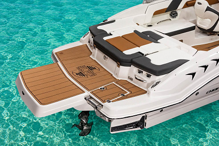 Катер Chaparral Surf GTS 3